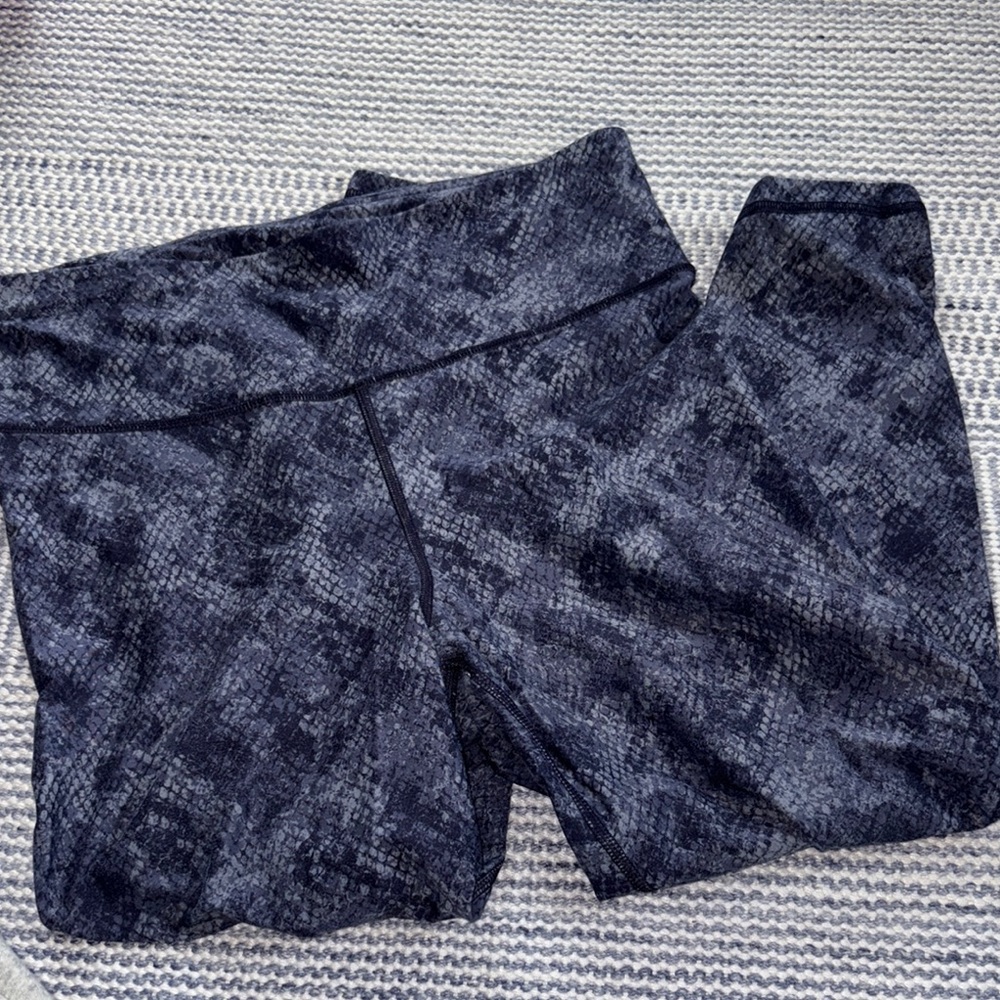 Stylish Blue Patterned Leggings